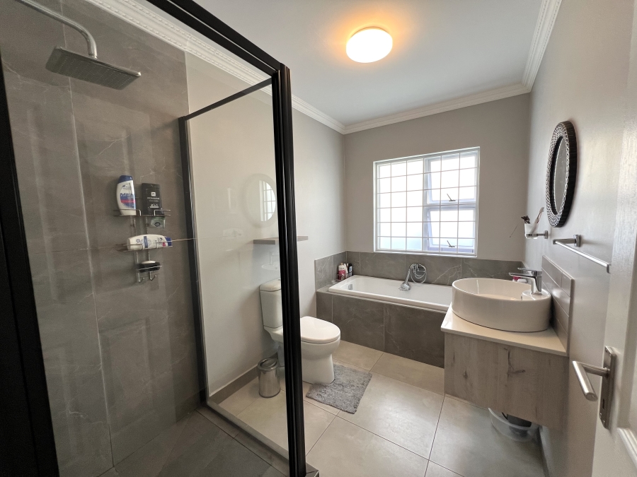 3 Bedroom Property for Sale in Fountains Estate Eastern Cape